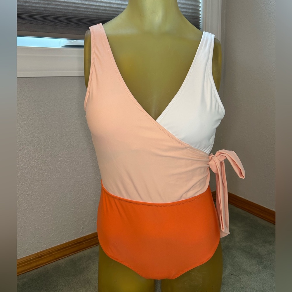 Colorblock Wrap Swimsuit by CupShe size medium